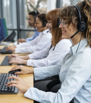people-working-call-center